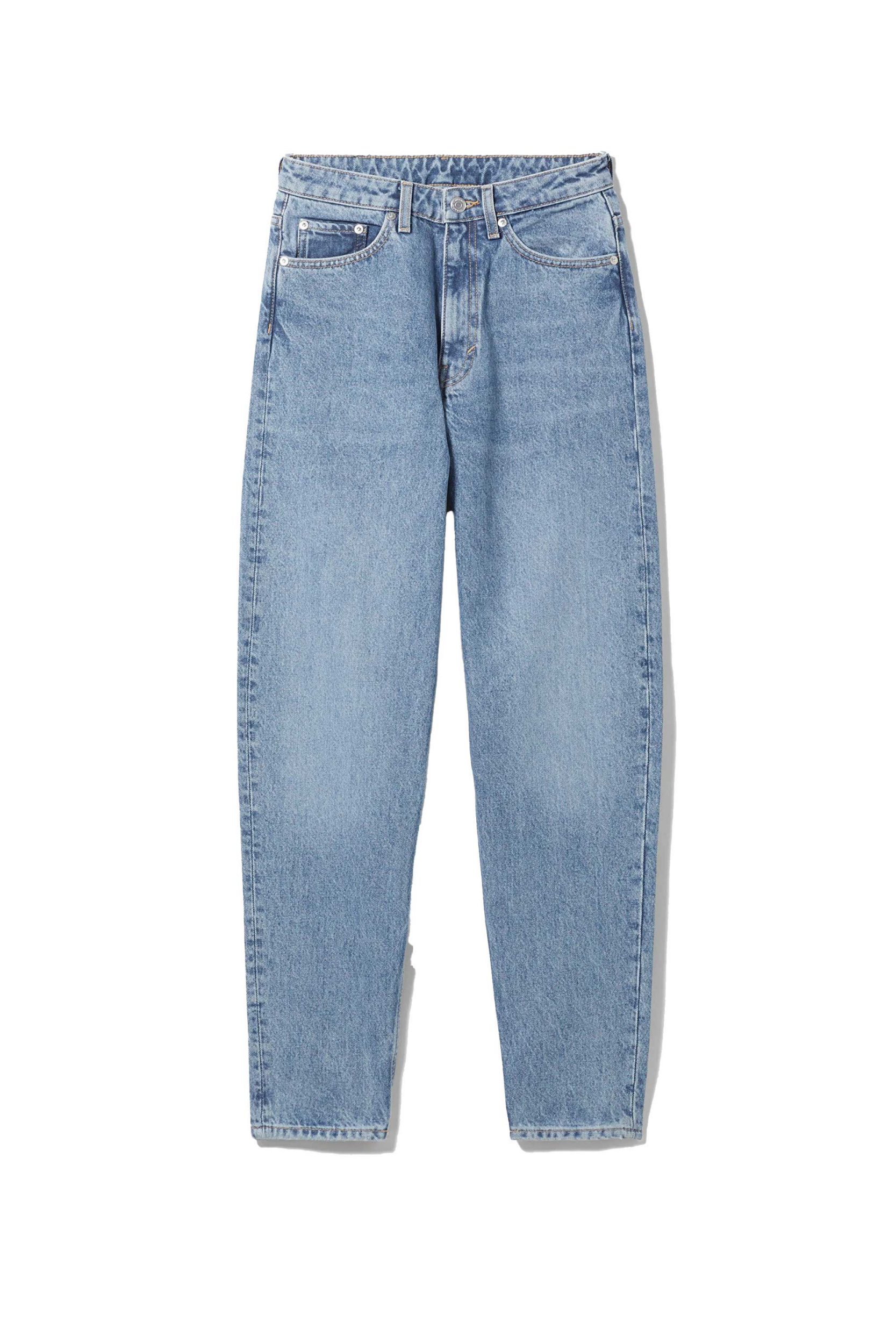What To Wear With Mom Jeans: Stylish Outfit Ideas To Shop Now