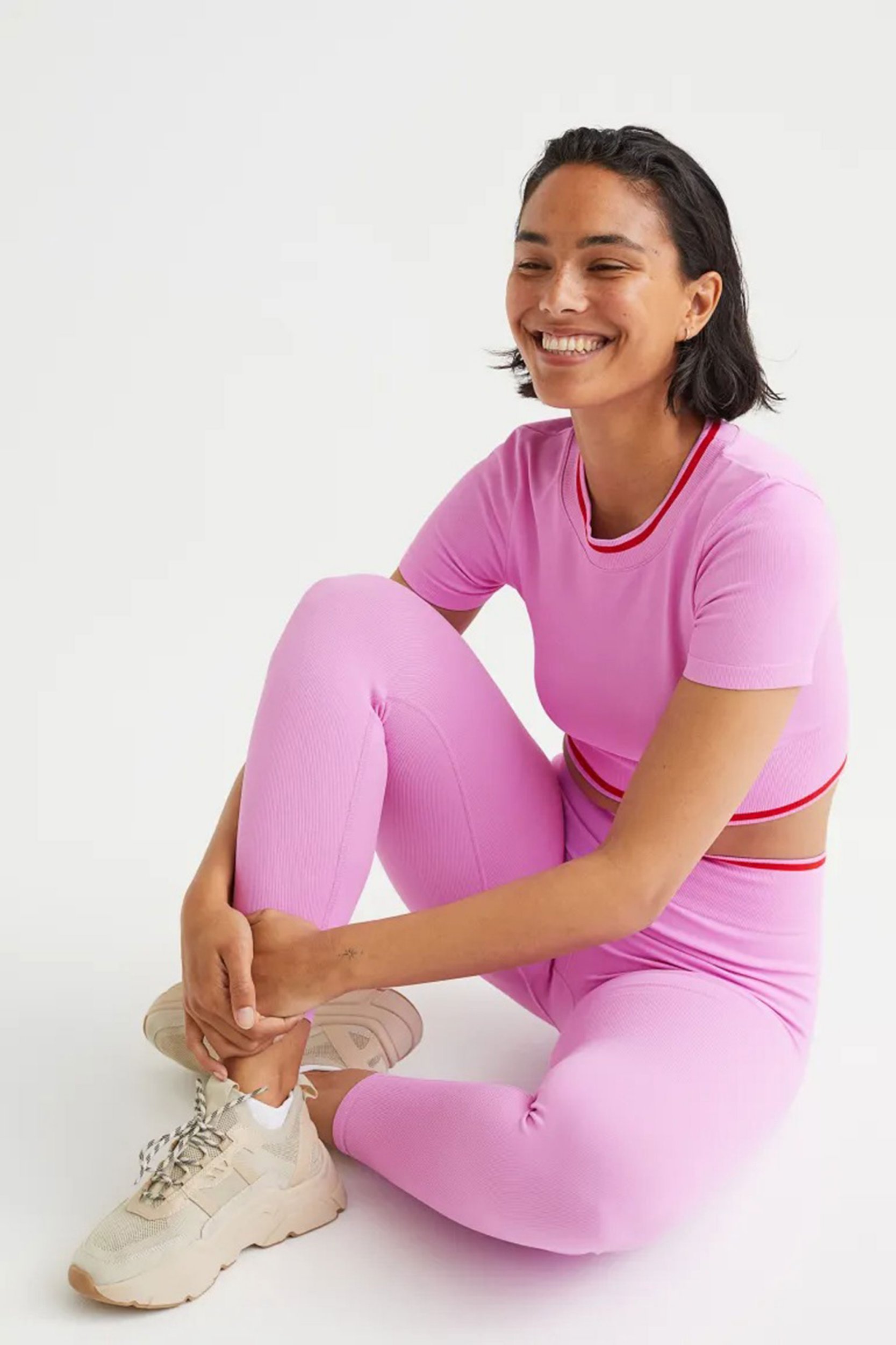 OYSHO's Activewear Collection Comes In Pretty Neutrals While Preventing  Sweat Stains From Your Gym Sesh 