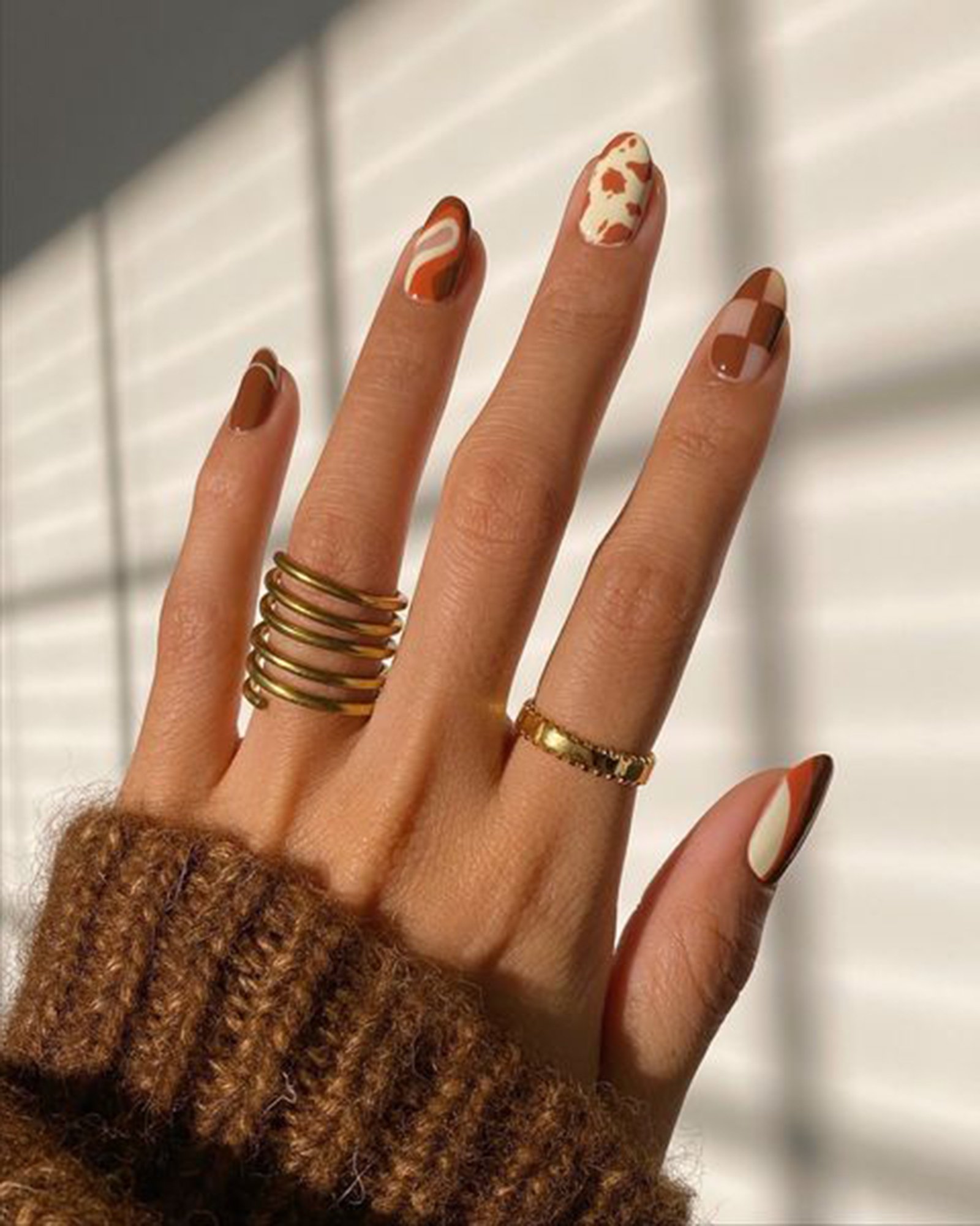 10 Beautiful Nail Designs To Wear This Fall - Wonder Forest