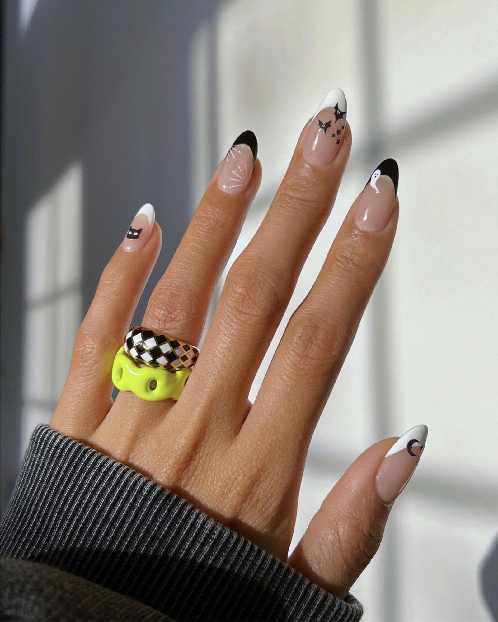 Trendy Black & White Nail Art Designs For Your Every Mood - Runway