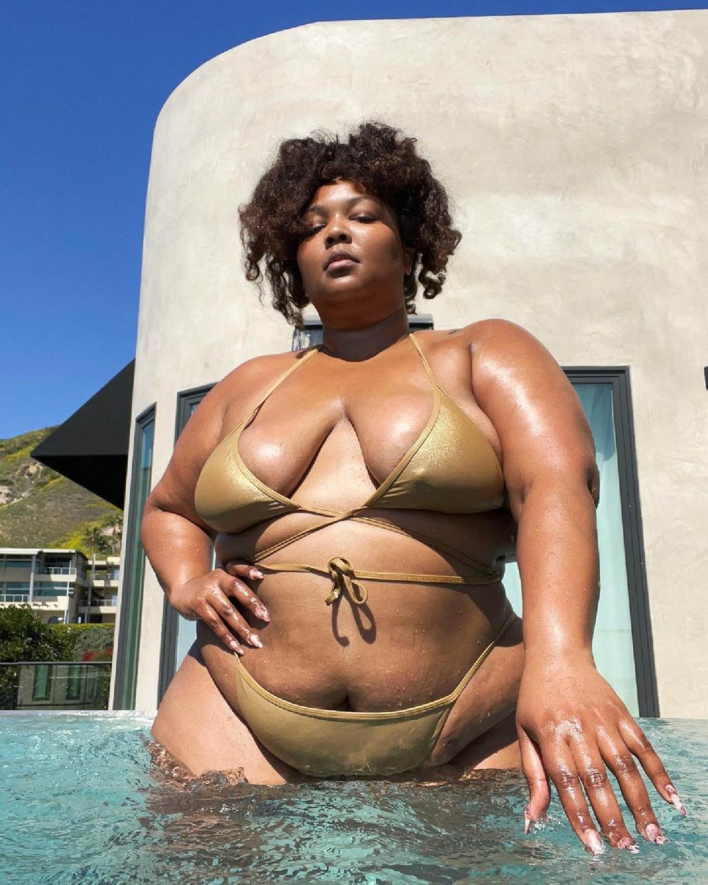 Our 5 Favourite Lizzo Outfits & The Style Lessons To Learn From Her